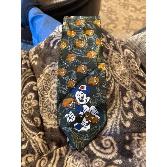 ‎Tie - Picture 1 of 2